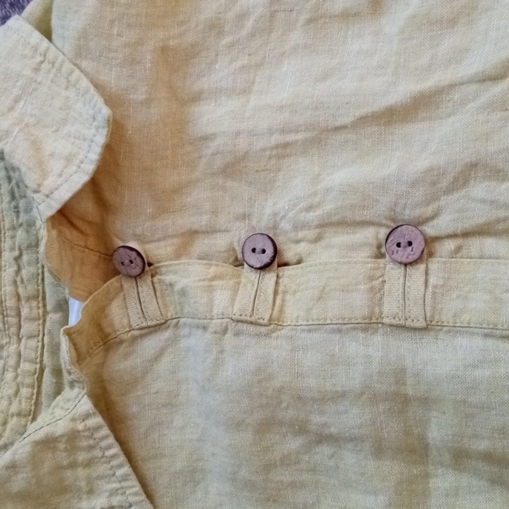 Sigrid Olsen 100% linen chartreuse button yoke top - Picture 2 of 9